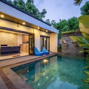 https://the-viros-luxury-villa-2br-private-pool.ubudhotelsnow.com